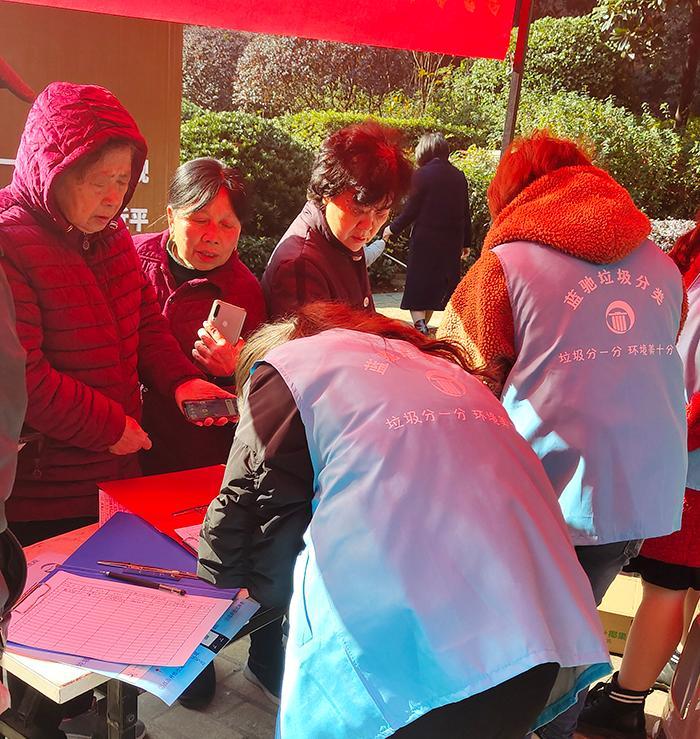 湖南蓝驰环境工程周俊伦：阳光下的情怀与担当(图2)