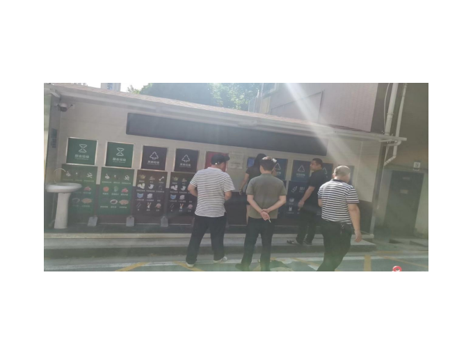 望城区垃圾分类专干到蓝驰垃圾分类站点进行考察工作